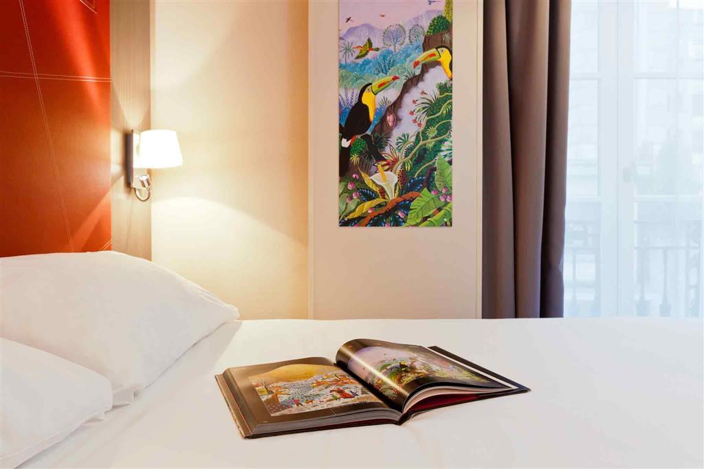 Ibis Styles Nantes Centre Place Graslin Buitenkant foto
