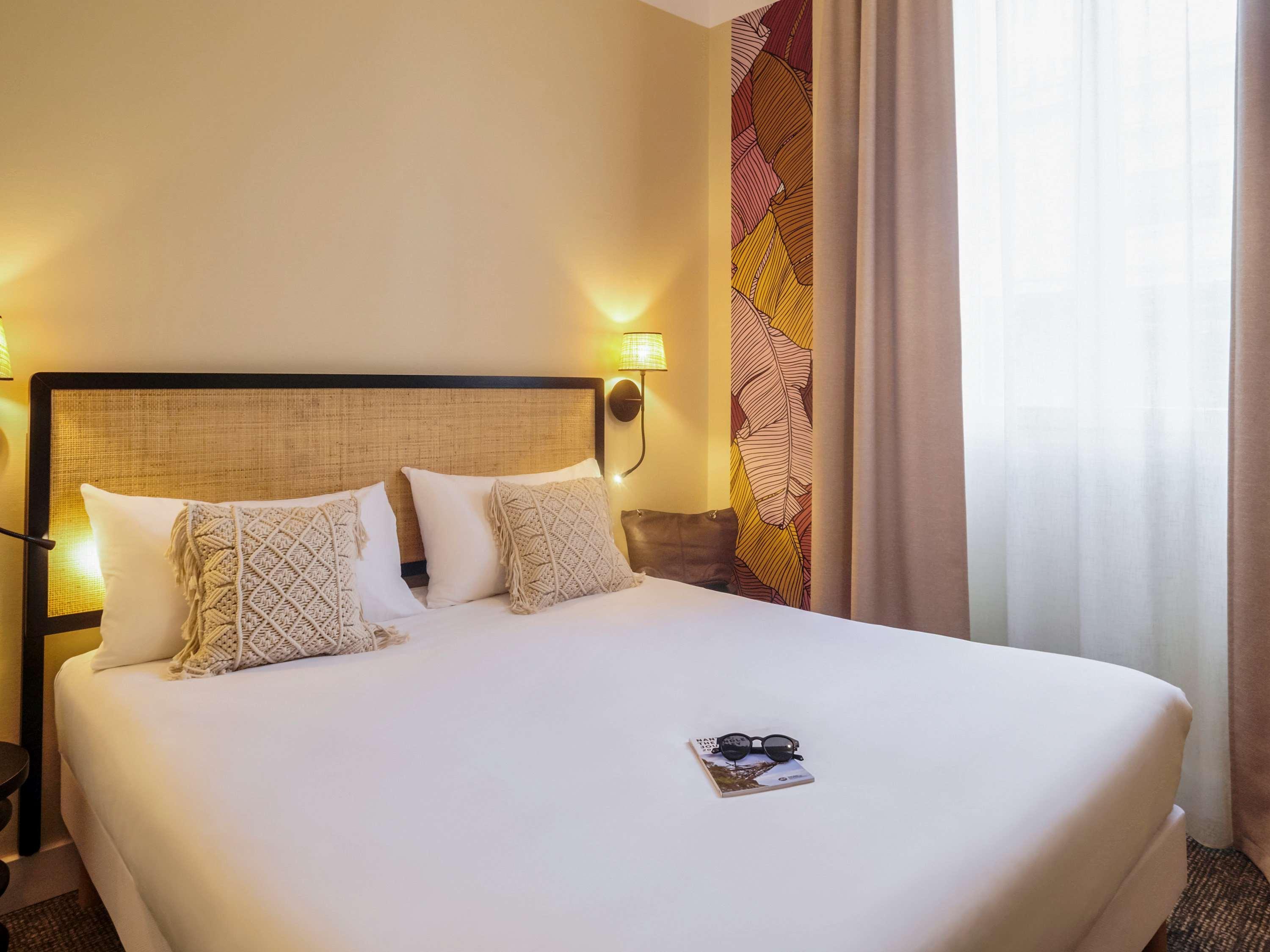 Ibis Styles Nantes Centre Place Graslin Buitenkant foto