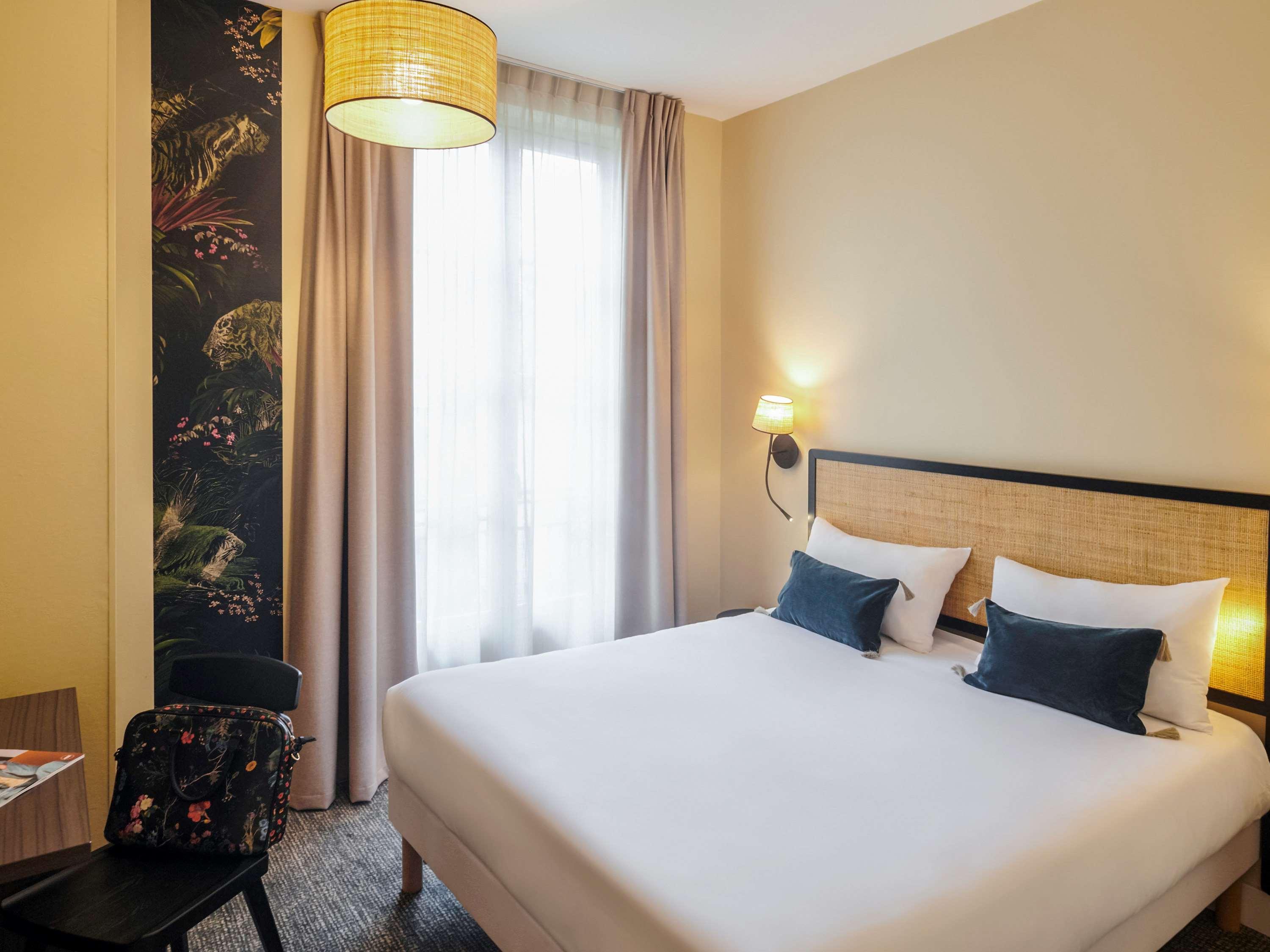 Ibis Styles Nantes Centre Place Graslin Buitenkant foto