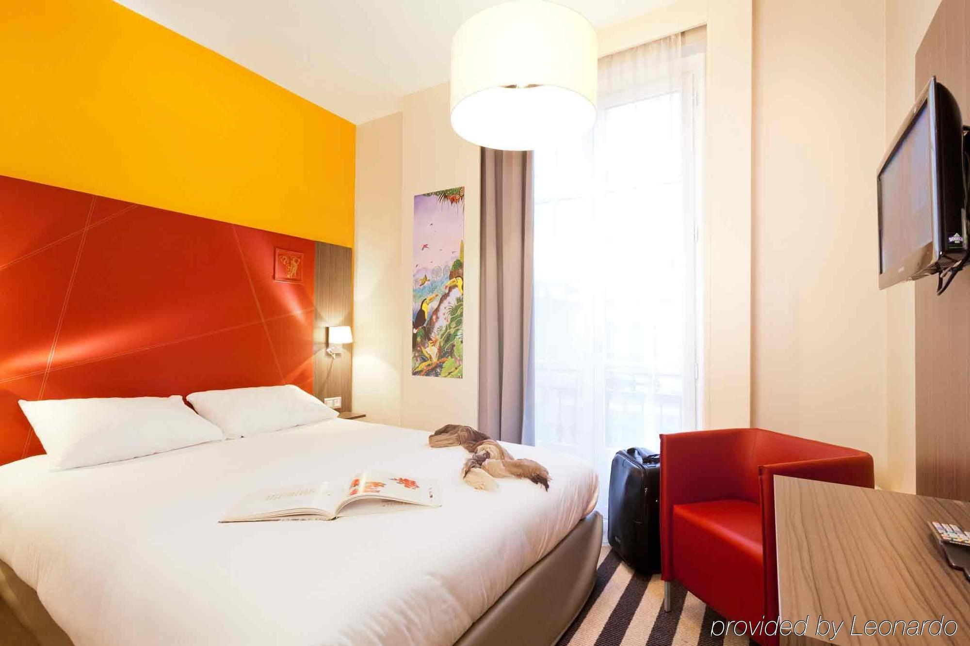 Ibis Styles Nantes Centre Place Graslin Buitenkant foto