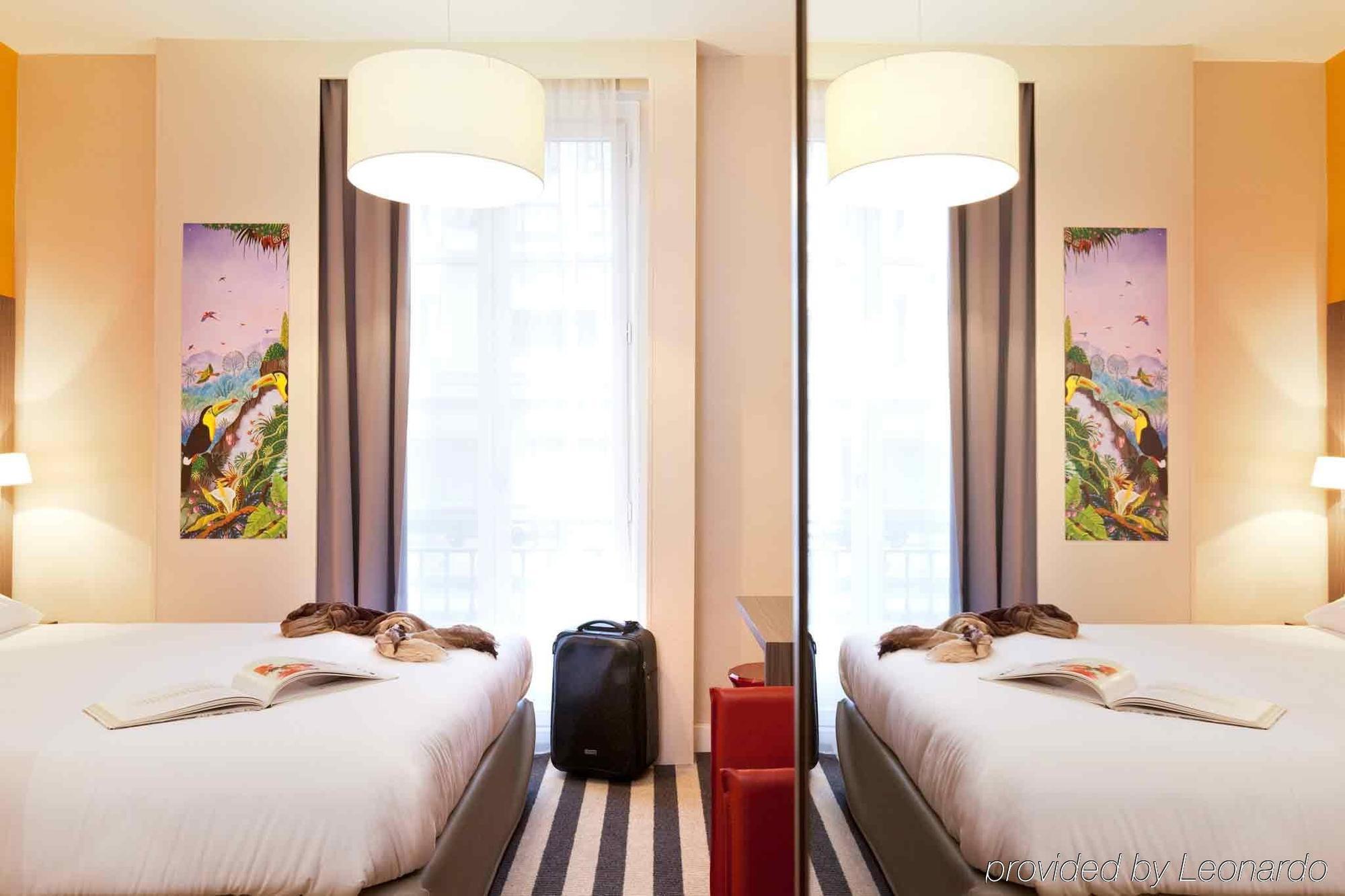 Ibis Styles Nantes Centre Place Graslin Buitenkant foto