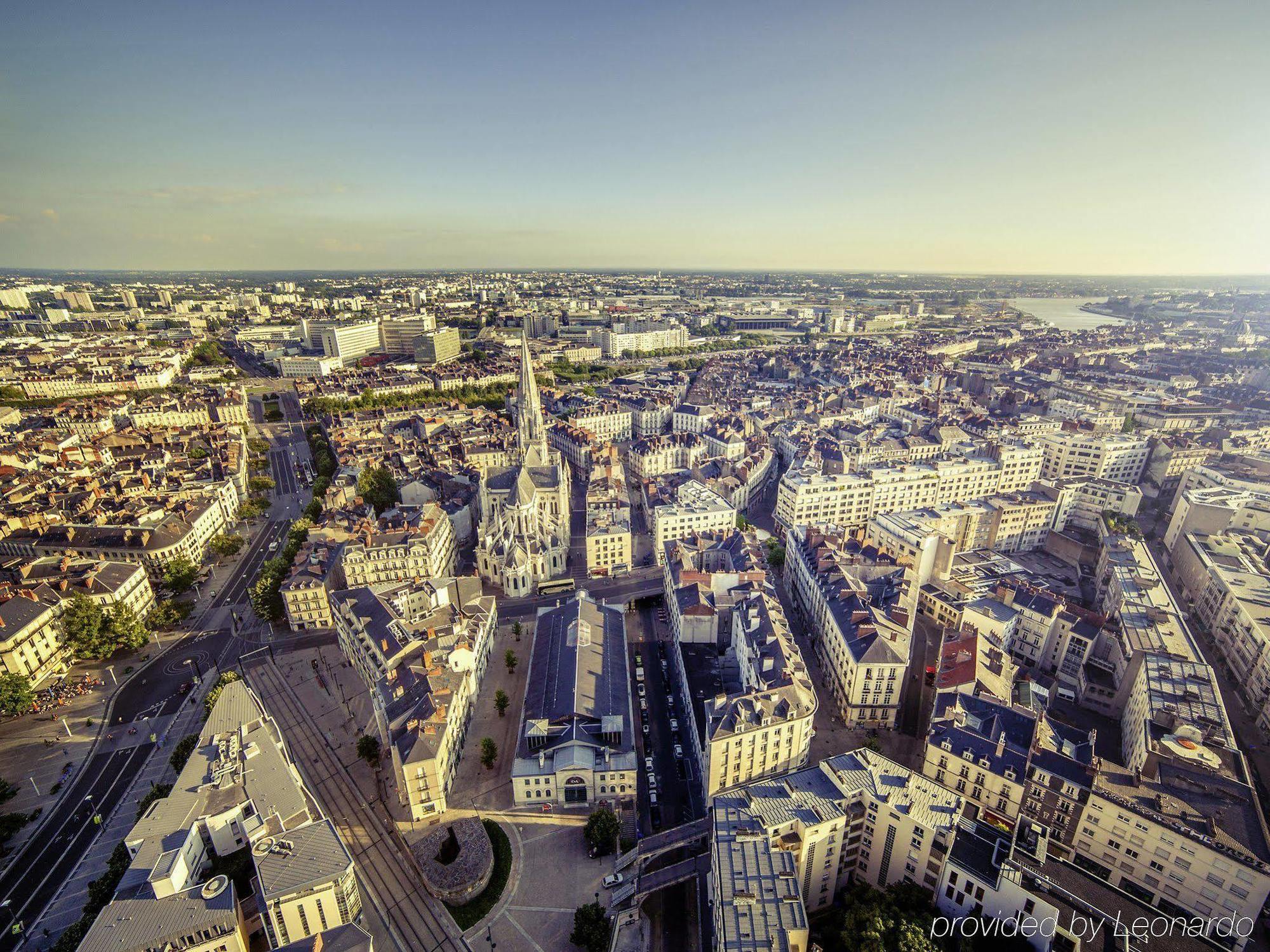 Ibis Styles Nantes Centre Place Graslin Buitenkant foto